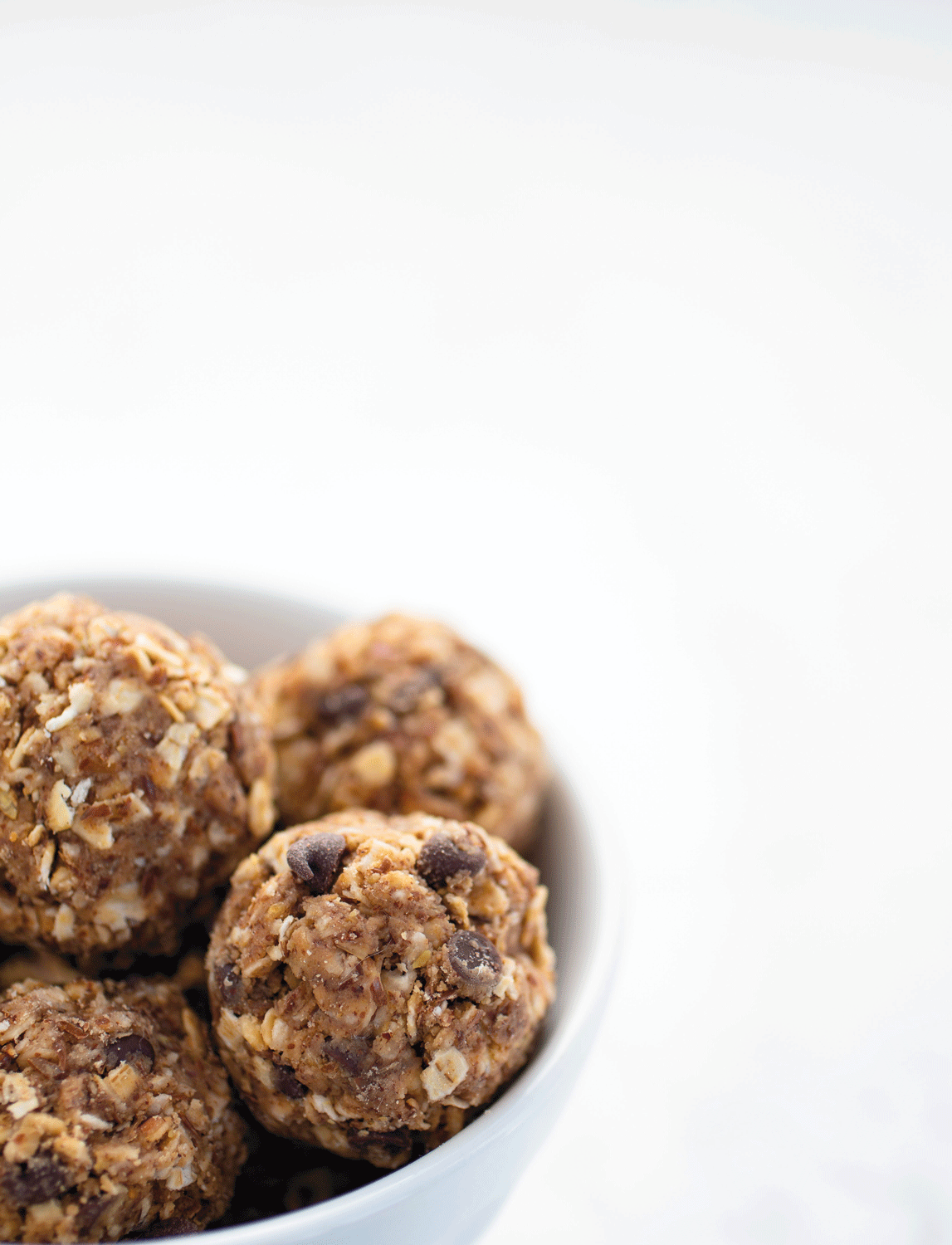 No-bake chocolate chip energy balls
