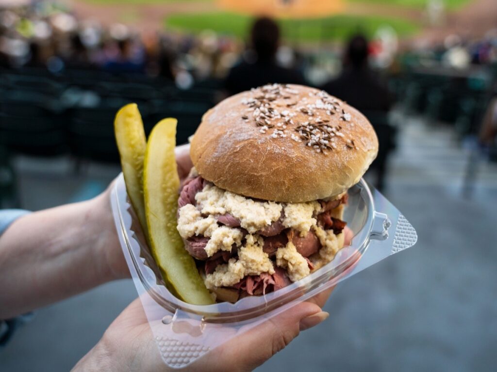 Beef on weck